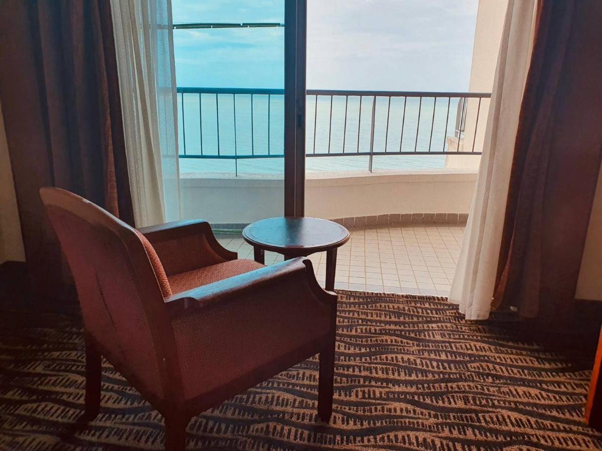 Romantic Couple Suite + Beach-Front Balcony Tanjung Bungah  Zewnętrze zdjęcie