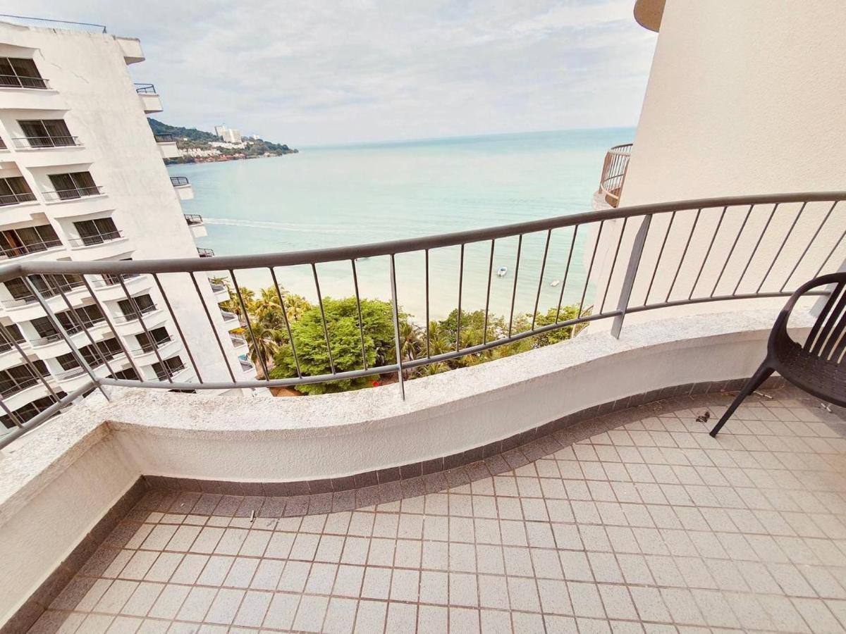 Romantic Couple Suite + Beach-Front Balcony Tanjung Bungah  Zewnętrze zdjęcie