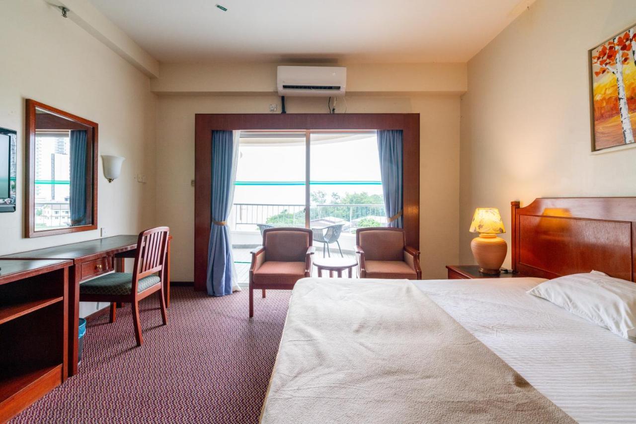 Romantic Couple Suite + Beach-Front Balcony Tanjung Bungah  Zewnętrze zdjęcie