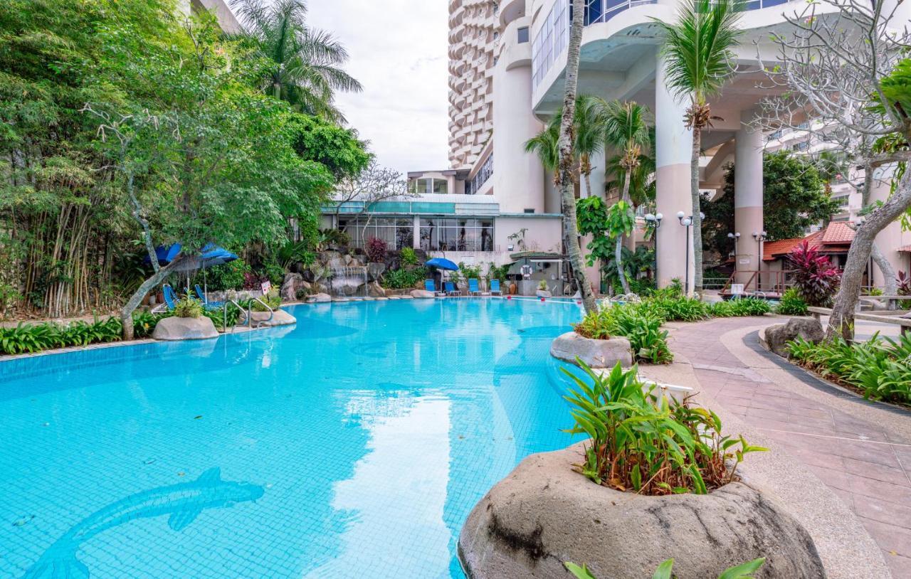 Romantic Couple Suite + Beach-Front Balcony Tanjung Bungah  Zewnętrze zdjęcie