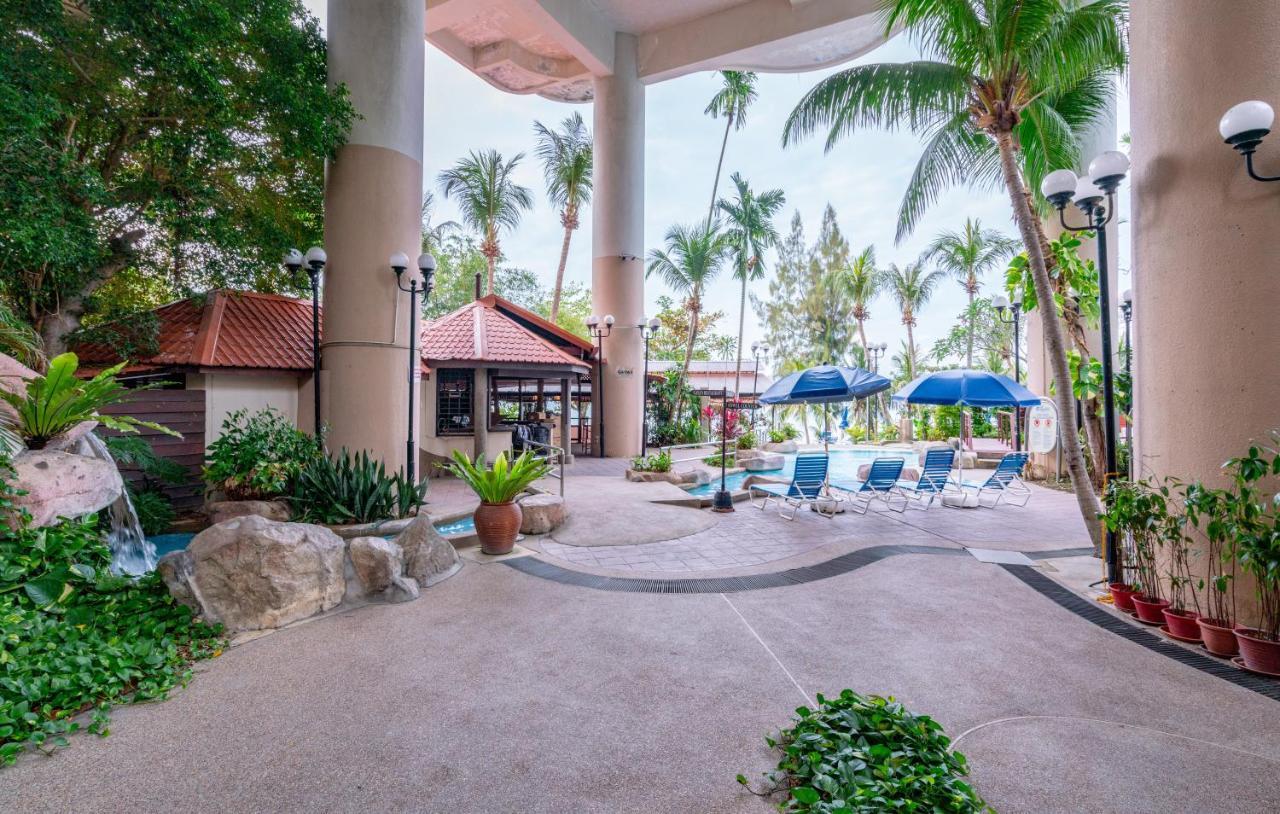 Romantic Couple Suite + Beach-Front Balcony Tanjung Bungah  Zewnętrze zdjęcie